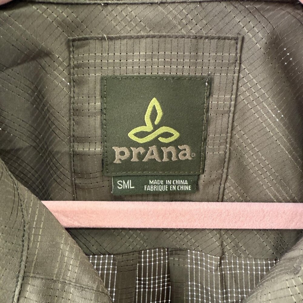 prAna Shirt Mens Small Green Short Sleeve Button Front Ripstop Hiking M11170332 - Picture 2 of 8